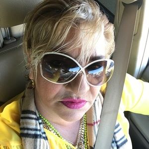 Meet your Posher, Marlene